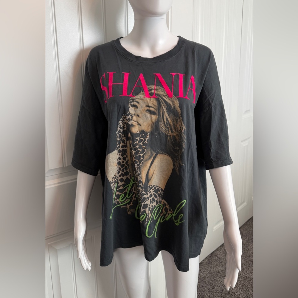Graphic Tee Bundle 48